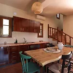 Casa Di Mani Kotroni Vacation 2 Bedroom Maisonette With Shared Pool Kotronion (West Mani)