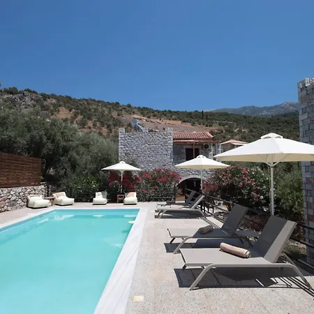 בית נופש Casa Di Mani Kotroni Vacation 2 Bedroom Maisonette With Shared Pool