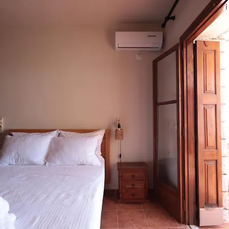 בית נופש Casa Di Mani Kotroni Vacation 2 Bedroom Maisonette With Shared Pool