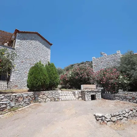 Casa Di Mani Kotroni Vacation 2 Bedroom Maisonette With Shared Pool 度假居
