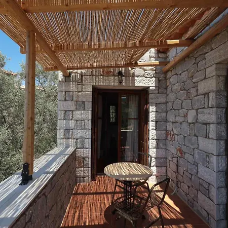 בית נופש Casa Di Mani Kotroni Vacation 2 Bedroom Maisonette With Shared Pool