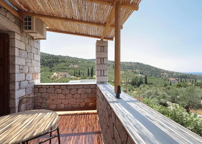 Casa Di Mani Kotroni Vacation 2 Bedroom Maisonette With Shared Pool Σπίτι διακοπών Kotronion (West Mani)