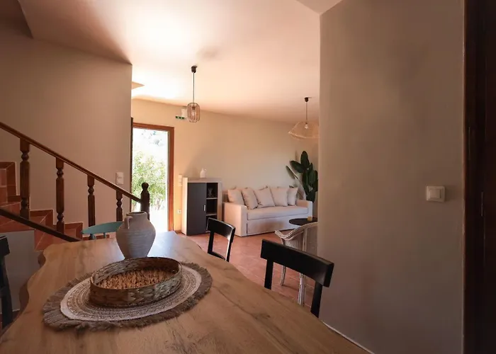Σπίτι διακοπών Casa Di Mani Kotroni Vacation 2 Bedroom Maisonette With Shared Pool