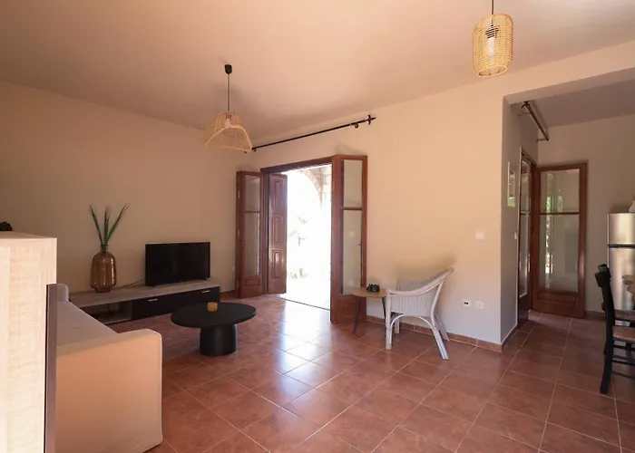 Casa Di Mani Kotroni Vacation 2 Bedroom Maisonette With Shared Pool