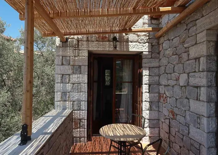 Vakantiehuis Casa Di Mani Kotroni Vacation 2 Bedroom Maisonette With Shared Pool