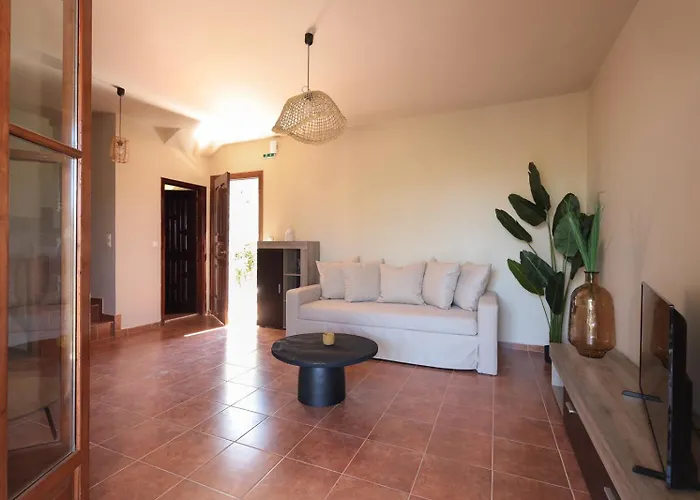 Σπίτι διακοπών Casa Di Mani Kotroni Vacation 2 Bedroom Maisonette With Shared Pool *